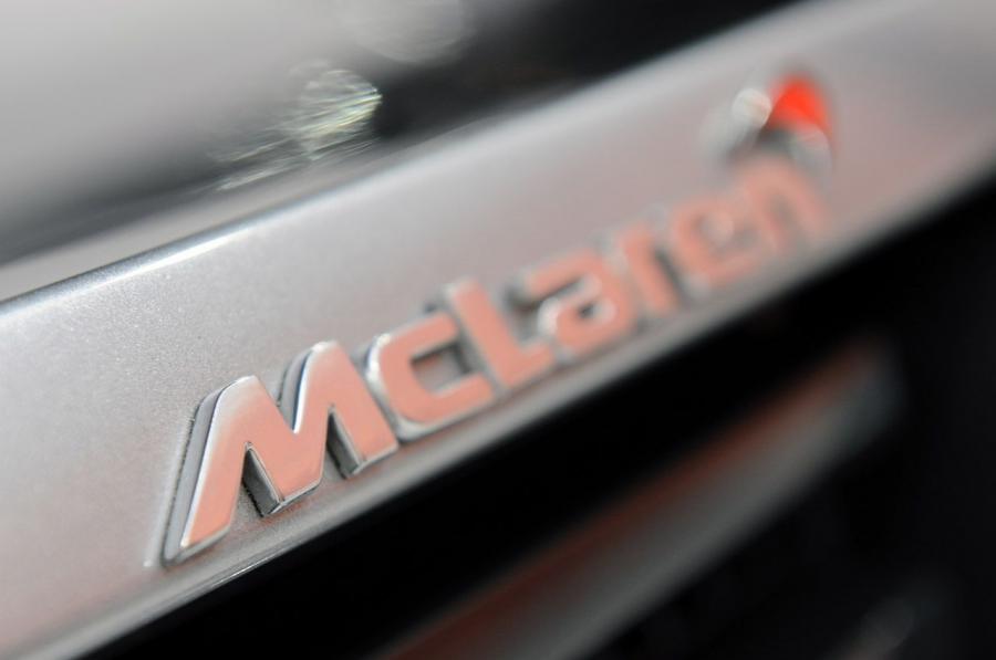  McLaren MP4-12C 2012 года  (фото 92 из 129)